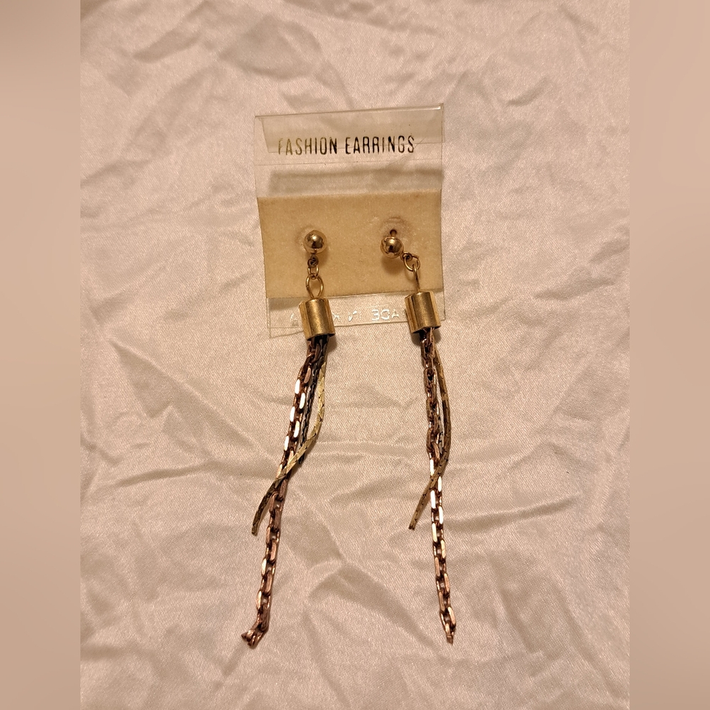 ⌛️ Vintage Earrings 8/5